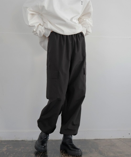 LIAN（リアン）の「ベネシャンカーゴパンツ（カーゴパンツ・レディース・チャコールグレー/ブラック/ピンク/アイボリー・FREE）」の3枚目の写真