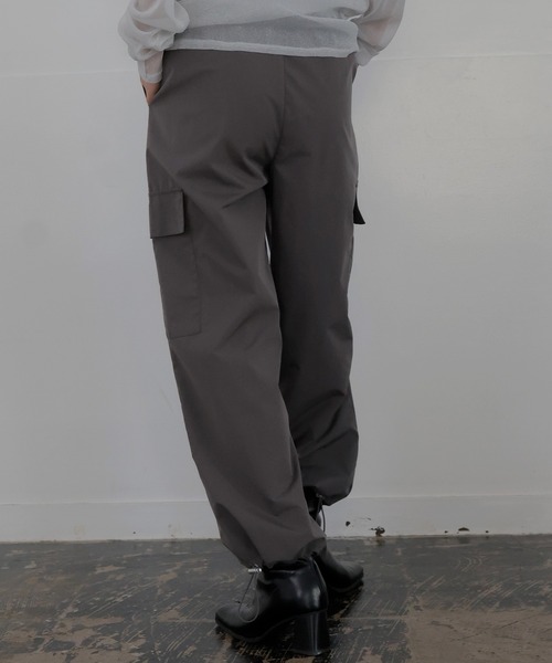 LIAN（リアン）の「ベネシャンカーゴパンツ（カーゴパンツ・レディース・チャコールグレー/ブラック/ピンク/アイボリー・FREE）」の13枚目の写真