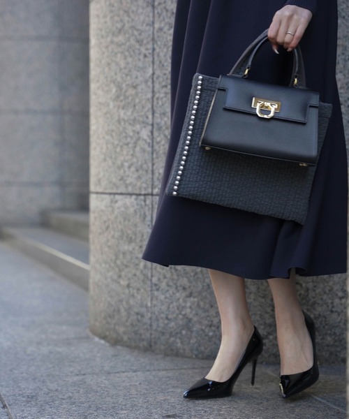 HUIT bouquet（ユイット）の「衿付き ホールガーメント ニット