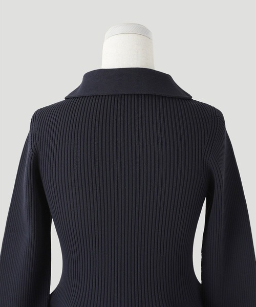 HUIT bouquet（ユイット）の「衿付き ホールガーメント ニット