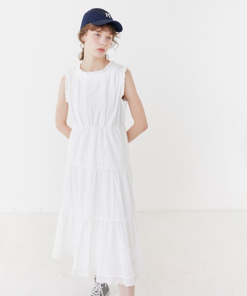 RUBY AND YOU(ルビーアンドユー)の「エンブロイダリーキャップ(キャップ・レディース・ベージュ系その他/ネイビー・FREE)」の10枚目の写真