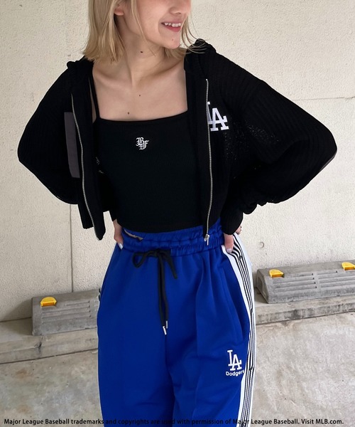 BACK TO THE FIELD（バック トゥー ザ フィールド）の「【MLB】エルボーパッチスプリングニットロゴパーカー（パーカー・レディース・カーキ/ベージュ/ブラック・FREE）」の17枚目の写真