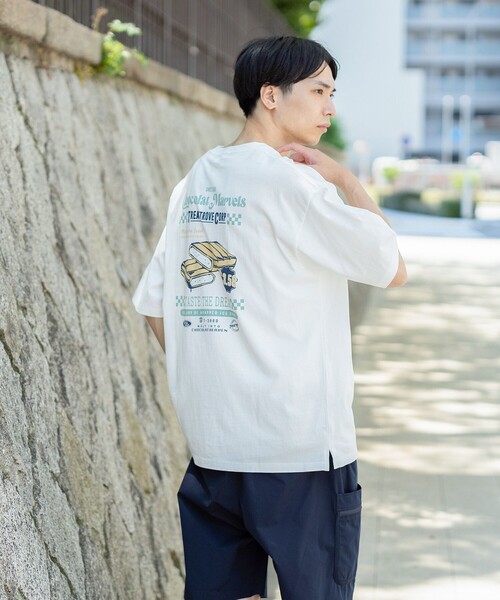 BEAMS HEART（ビームスハート）の「【ユニセックス】アイスクリームショップ Tシャツ（Tシャツ/カットソー・メンズ・ホワイト系その他3/ホワイト/ホワイト系その他2・MEDIUM/LARGE/SMALL）」の3枚目の写真