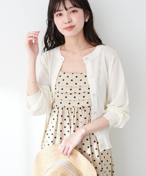 natural couture(ナチュラルクチュール)の「ラメシアークルーネックカーディガン(カーディガン/ボレロ・レディース・ブルー/オフホワイト/ブラック/ライトグレー/ラベンダー・FREE)」の7枚目の写真