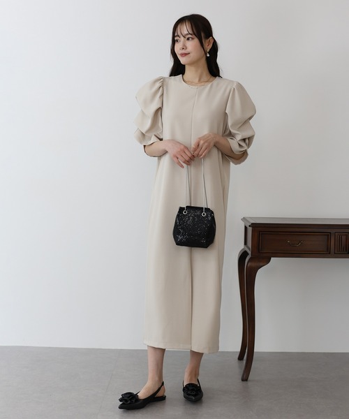 BLUEEAST（ブルーイースト）の「ローズ＆ビジューモチーフミュール（パンプス・レディース・ブラック系/ブラック・MEDIUM/LARGE）」の7枚目の写真