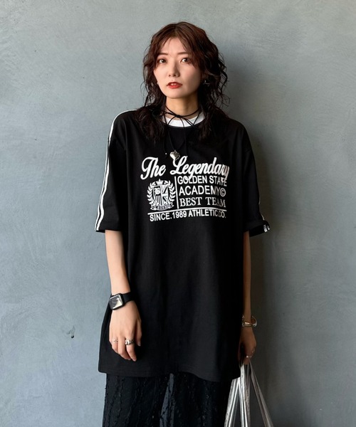LVEU.(ラブユ.)の「【LVEU.】フロントロゴオーバーTシャツ / トップス カットソー Tシャツ 半袖 プリント プリントT オーバー ブラック ホワイト(Tシャツ/カットソー・レディース・ホワイト/ブラック・FREE)」の1枚目の写真