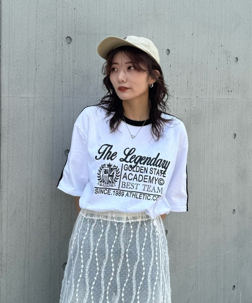 LVEU.(ラブユ.)の「【LVEU.】フロントロゴオーバーTシャツ / トップス カットソー Tシャツ 半袖 プリント プリントT オーバー ブラック ホワイト(Tシャツ/カットソー・レディース・ホワイト/ブラック・FREE)」の4枚目の写真
