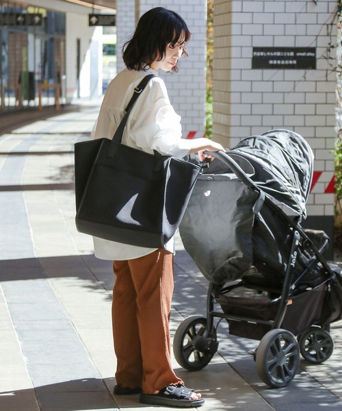 LEPSIM(レプシィム)の「【パパママ使える】アソートTOTE 110879(マザーズバッグ・レディース・ブラック/アイボリー/ブラック系その他・ONE SIZE)」の5枚目の写真