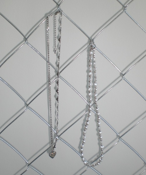 SHAGGIE（シャギー）の「ハートチャームアシンメトリーヴィンテージ風ネックレス（ネックレス・レディース・シルバー・FREE）」の7枚目の写真