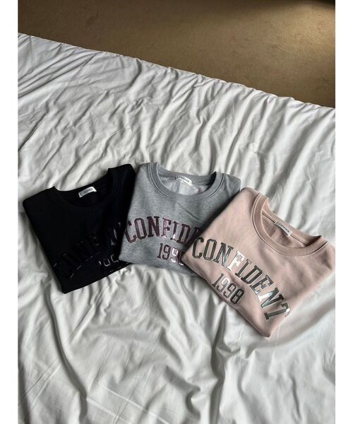 CALNAMUR（カルナムール）の「メタリックロゴスウェットトップス【セットアップ対応】（Tシャツ/カットソー・レディース・ピンク/グレー/ブラック・FREE）」の6枚目の写真