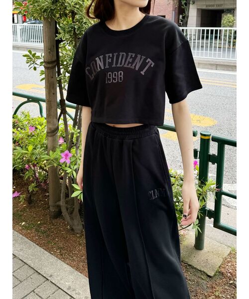 CALNAMUR（カルナムール）の「メタリックロゴスウェットトップス【セットアップ対応】（Tシャツ/カットソー・レディース・ピンク/グレー/ブラック・FREE）」の14枚目の写真