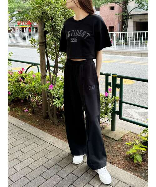 CALNAMUR（カルナムール）の「メタリックロゴスウェットトップス【セットアップ対応】（Tシャツ/カットソー・レディース・ピンク/グレー/ブラック・FREE）」の16枚目の写真