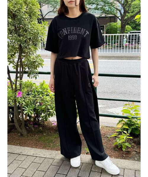 CALNAMUR（カルナムール）の「メタリックロゴスウェットトップス【セットアップ対応】（Tシャツ/カットソー・レディース・ピンク/グレー/ブラック・FREE）」の19枚目の写真