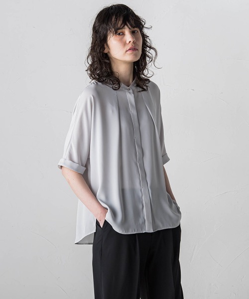 la.f…(ラエフ)の「バックサテンアムンゼンブラウス≪洗濯機で洗える/吸水速乾≫(シャツ/ブラウス・レディース・ライトグレー/グリーン/ネイビー/ホワイト・9号)」の3枚目の写真