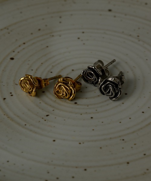 muku(ムク)の「PIERCE/MINI ROSE(ピアス(両耳用)・レディース・シルバー/ゴールド・FREE)」の21枚目の写真