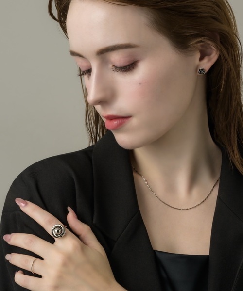muku(ムク)の「PIERCE/MINI ROSE(ピアス(両耳用)・レディース・シルバー/ゴールド・FREE)」の10枚目の写真