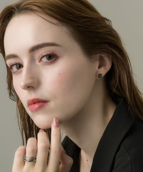 muku(ムク)の「PIERCE/MINI ROSE(ピアス(両耳用)・レディース・シルバー/ゴールド・FREE)」の12枚目の写真
