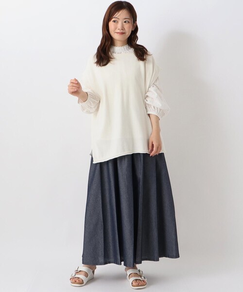one'sterrace(ワンズテラス)の「綿ニットワイドベスト(ベスト・レディース・アイボリー系8/グレー系その他7/ベージュ系9/ブラック系8・02)」の11枚目の写真