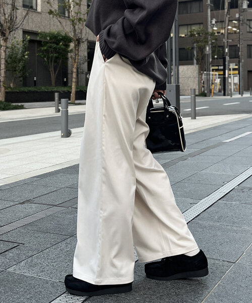 CPCM（シーピーシーエム）の「ボリュームタックスラックス（その他パンツ・レディース・ブラック/ブラウン/ベージュ/グレー/アイボリー・MEDIUM/SMALL）」の10枚目の写真