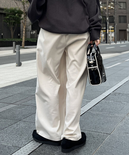 CPCM（シーピーシーエム）の「ボリュームタックスラックス（その他パンツ・レディース・ブラック/ブラウン/ベージュ/グレー/アイボリー・MEDIUM/SMALL）」の11枚目の写真