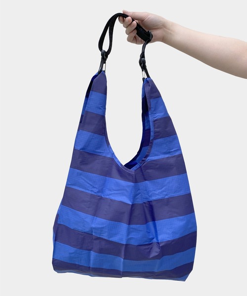 BAGGU(バグー)の「ATTACHABLE STRAP(エコバッグ/サブバッグ・レディース・ブラック×ブラック/グリーン/ブラック×ホワイト/ベージュ・FREE)」の6枚目の写真