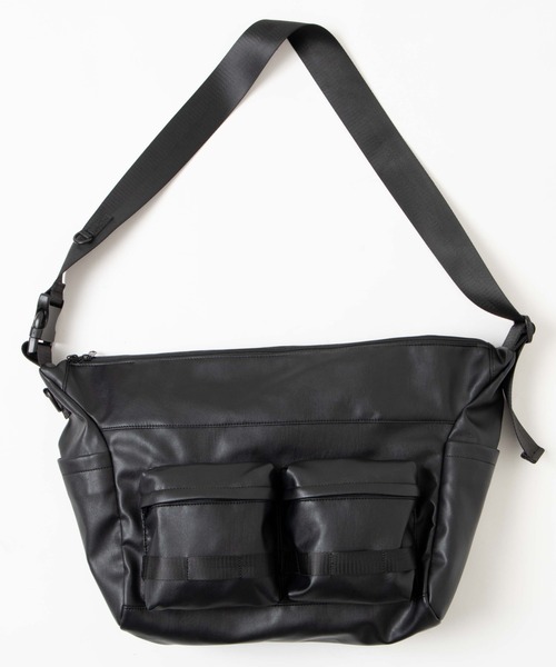 WEGO（ウィゴー）の「WEGO/立体ポケットBIGショルダー（ショルダーバッグ・レディース・その他1/ブラック/ブラック系その他・FREE）」の13枚目の写真