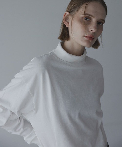 remer（リメール）の「royal cotton turtleneck Tee / ロイヤルコットンタートルネックT（Tシャツ/カットソー・メンズ・アッシュグレー/ダークグリーン/ダークブラウン/マスタード/ブラック/ホワイト・X-SMALL/SMALL/MEDIUM/LARGE）」の2枚目の写真