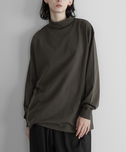 remer（リメール）の「royal cotton turtleneck Tee / ロイヤルコットンタートルネックT（Tシャツ/カットソー・メンズ・アッシュグレー/ダークグリーン/ダークブラウン/マスタード/ブラック/ホワイト・X-SMALL/SMALL/MEDIUM/LARGE）」の5枚目の写真