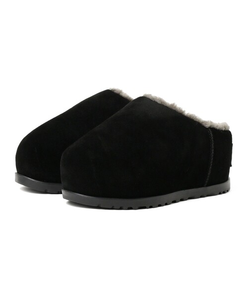 Ray BEAMS（レイビームス）の「UGG(R) / W PUMPED SLIDE（ブーツ・レディース・ブラウン系その他3/ブラック・5/6/7/8）」の4枚目の写真