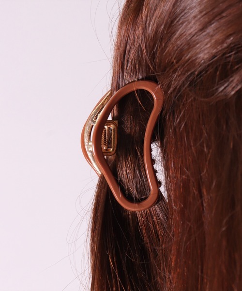 BAYBLO（ベイブロ）の「(SB)韓国風 ニュアンス カーブ バンス ヘアクリップ（バレッタ/ヘアクリップ・レディース・アイボリー/ホワイト系/ブラック/グレイッシュベージュ/ブラウン・ONE SIZE）」の11枚目の写真