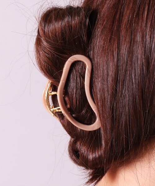 BAYBLO（ベイブロ）の「(SB)韓国風 ニュアンス カーブ バンス ヘアクリップ（バレッタ/ヘアクリップ・レディース・アイボリー/ホワイト系/ブラック/グレイッシュベージュ/ブラウン・ONE SIZE）」の12枚目の写真
