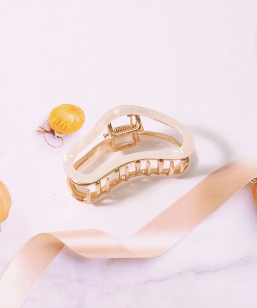 BAYBLO（ベイブロ）の「(SB)韓国風 ニュアンス カーブ バンス ヘアクリップ（バレッタ/ヘアクリップ・レディース・アイボリー/ホワイト系/ブラック/グレイッシュベージュ/ブラウン・ONE SIZE）」の22枚目の写真