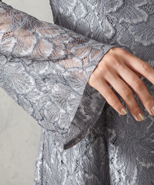 AIMER（エメ）の「【WEB限定】フラワーモチーフレース袖付きロング