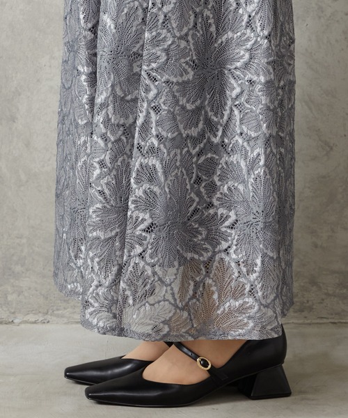 AIMER（エメ）の「【WEB限定】フラワーモチーフレース袖付きロング
