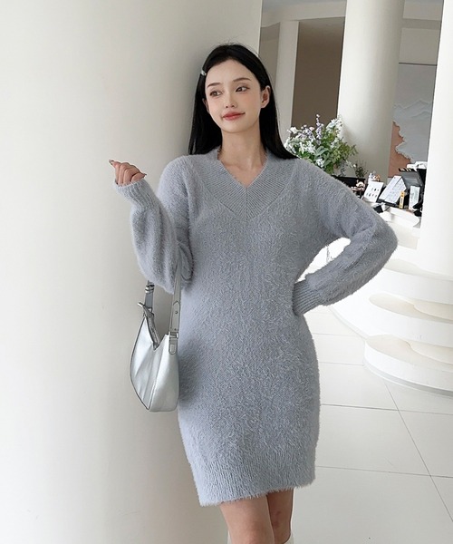 Jasmine Grandiflorum(ジャスミングランディフローラム)の「【Jasmine】シャギーニットプルオーバーワンピース (AW)(ワンピース・レディース・ブラック/オフホワイト/グレー/パープル/ブラウン・FREE)」の4枚目の写真
