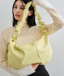 VIS（ビス）の「ソフトボディクシュクシュハンドルショルダーバッグ（ショルダーバッグ）」