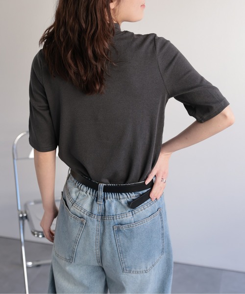 ap retro(アプレトロ)の「ベーシックハイネックTee / 半袖(ニット/セーター・レディース・ブラック/グレー/マスタード/チャコール/ブラウン/アイボリー・FREE)」の15枚目の写真