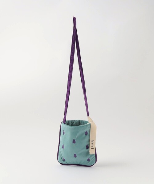 beej(ビージ)の「【別注】<beej>embroidery ショルダー バッグ / キッズ(ショルダーバッグ・キッズ・オフホワイト/ターコイズブルー/マスタード・FREE)」の2枚目の写真