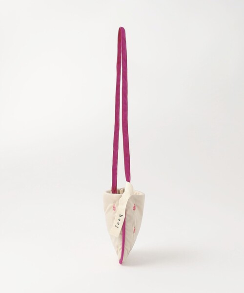 beej(ビージ)の「【別注】<beej>embroidery ショルダー バッグ / キッズ(ショルダーバッグ・キッズ・オフホワイト/ターコイズブルー/マスタード・FREE)」の5枚目の写真