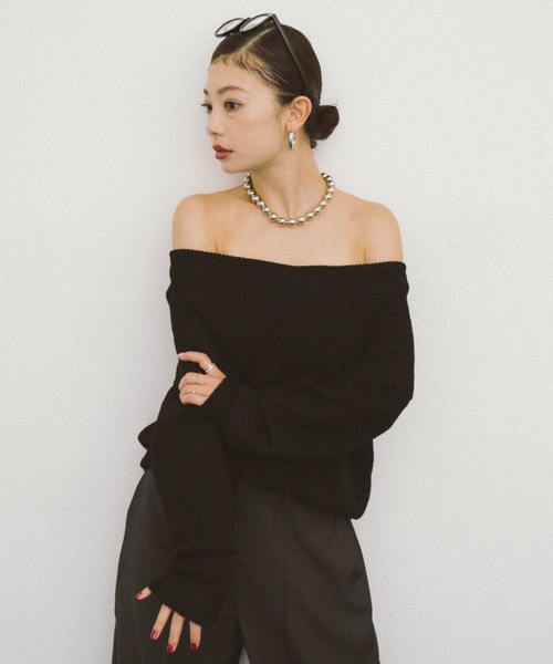 HANNE（アン）の「オフショルダーニット（ニット/セーター・レディース・ブラック/グレー/ベージュ・FREE）」の9枚目の写真