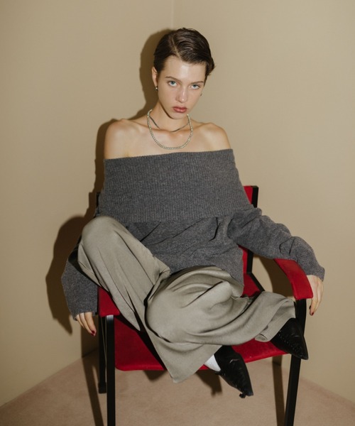 HANNE（アン）の「オフショルダーニット（ニット/セーター・レディース・ブラック/グレー/ベージュ・FREE）」の14枚目の写真