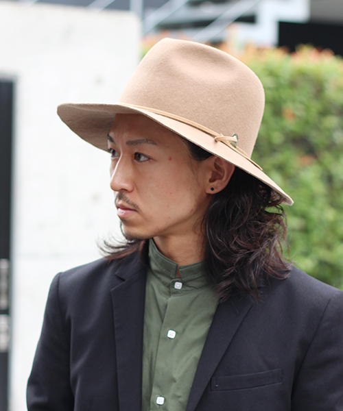 Lui's(ルイス)の「C-PLUS HEADWEARS(シープラス・ヘッドウェアーズ) ロングブリムハット(ハット・メンズ・ブラック/キャメル/クリーム・FREE)」の1枚目の写真