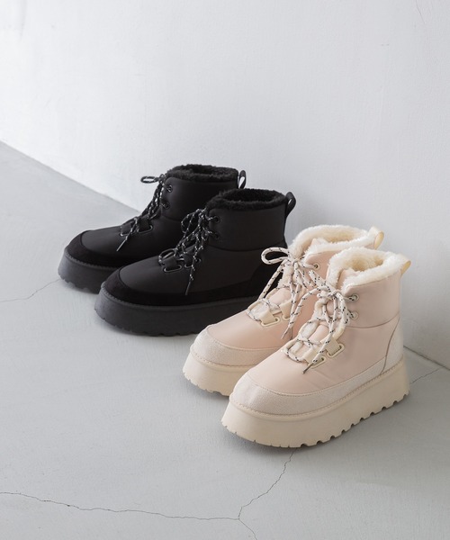 welleg（ウェレッグ）の「厚底 レースアップブーツ（ブーツ・レディース・アイボリー/ブラック・S/M/L/LL）」の2枚目の写真