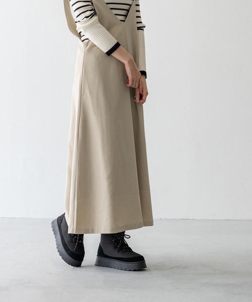 welleg（ウェレッグ）の「厚底 レースアップブーツ（ブーツ・レディース・アイボリー/ブラック・S/M/L/LL）」の7枚目の写真