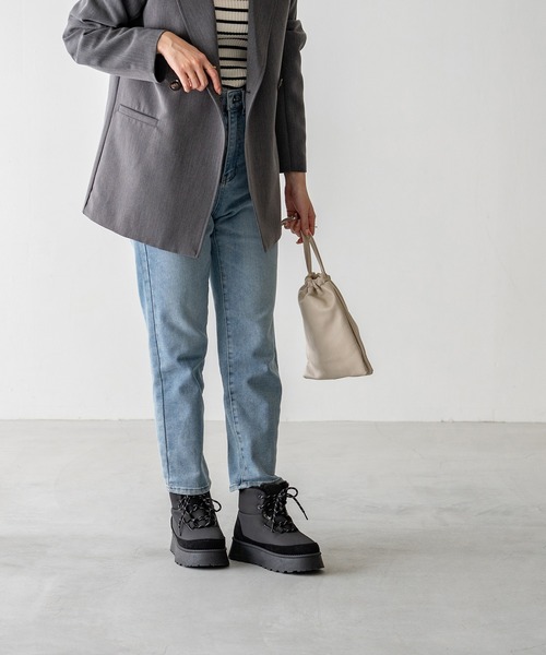welleg（ウェレッグ）の「厚底 レースアップブーツ（ブーツ・レディース・アイボリー/ブラック・S/M/L/LL）」の11枚目の写真
