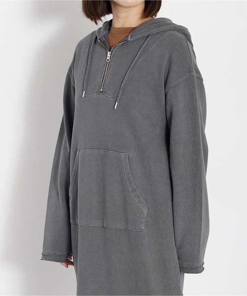 cepo（セポ）の「〈セットアップ対応〉16/10 裏毛ハーフジップスウェットワンピース（ワンピース・レディース・オフホワイト/チャコール・M）」の9枚目の写真