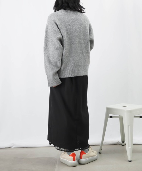 LUCA/LADY LUCK LUCA（ルカ/レディラックルカ）の「LC/LLL もちもちロゴニットプルオーバー / クルーネックロゴニット（ニット/セーター・レディース・ブラック/グレー/ベージュ・FREE）」の15枚目の写真