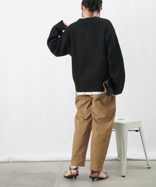 LUCA/LADY LUCK LUCA（ルカ/レディラックルカ）の「LC/LLL もちもちロゴニットプルオーバー / クルーネックロゴニット（ニット/セーター・レディース・ブラック/グレー/ベージュ・FREE）」の7枚目の写真