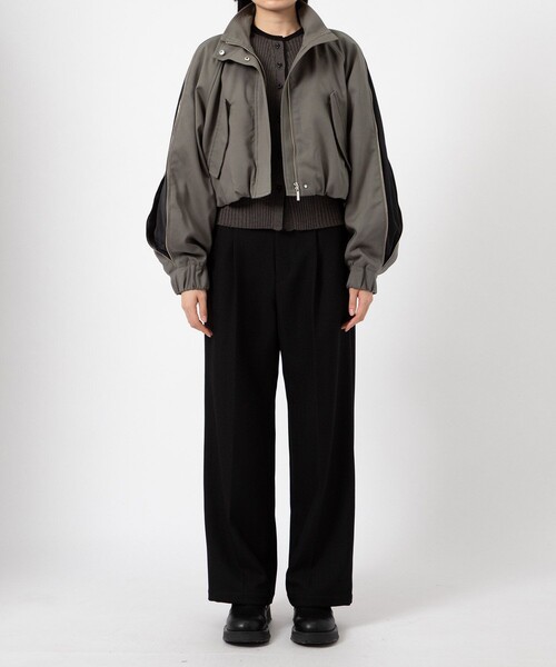 UNITED TOKYO（ユナイテッドトウキョウ）の「ジップアップブルゾンジャケット（ブルゾン・レディース・ブラック/グリーン・FREE）」の4枚目の写真