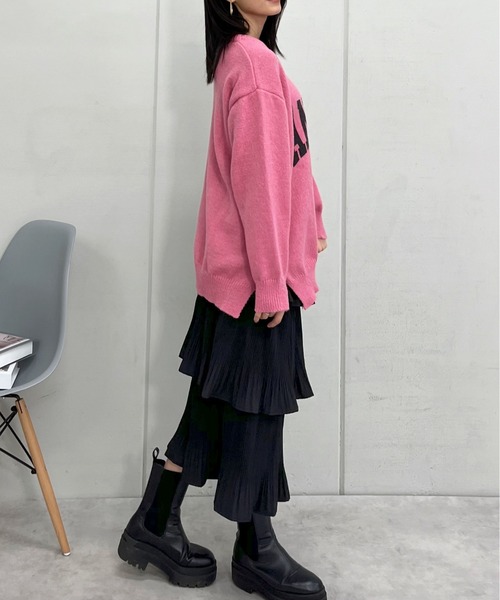 &soiree(アンドソワレ)の「【&soiree】カレッジロゴモヘアライクニットセーター(CP)(ニット/セーター・レディース・ベージュ/グレー/ピンク/グリーン・FREE)」の14枚目の写真